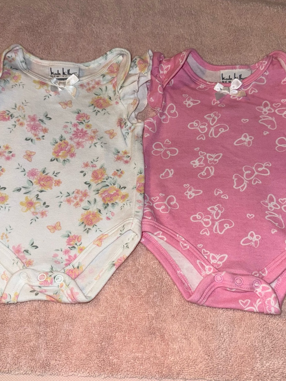 2 Nicole Miller New York Baby Girls Size 0-3 months Ruffle Sleeve Bodysuits
